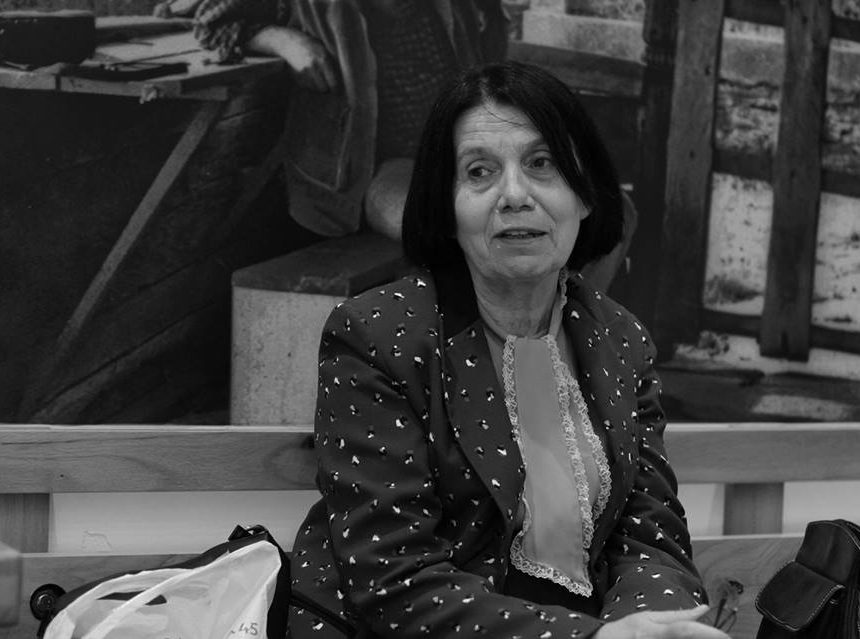 Ileana Mălăncioiu sau poezia în alb-negru Ileana Mălăncioiu sau poezia în alb-negru