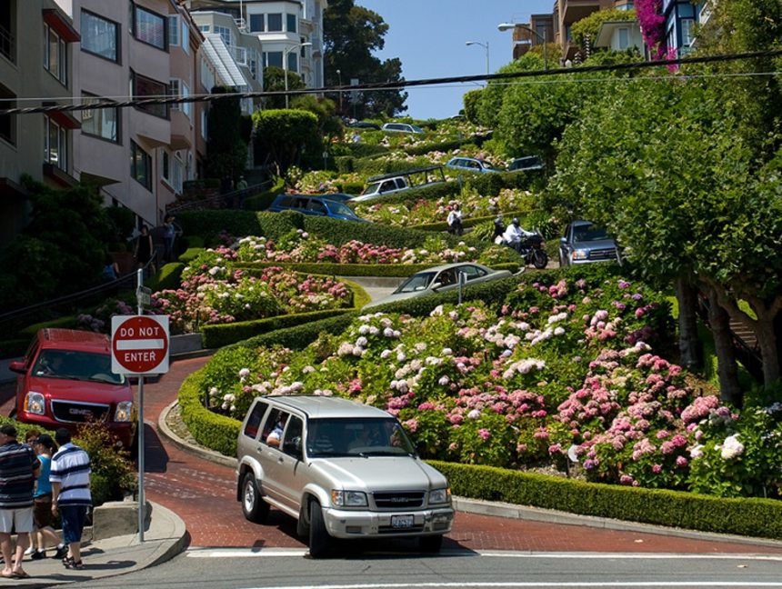 Pe Cable Car spre Lombard Street Pe Cable Car spre Lombard Street