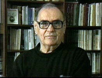 Poetul e un cetățean ca toți ceilalți Poetul e un cetățean ca toți ceilalți