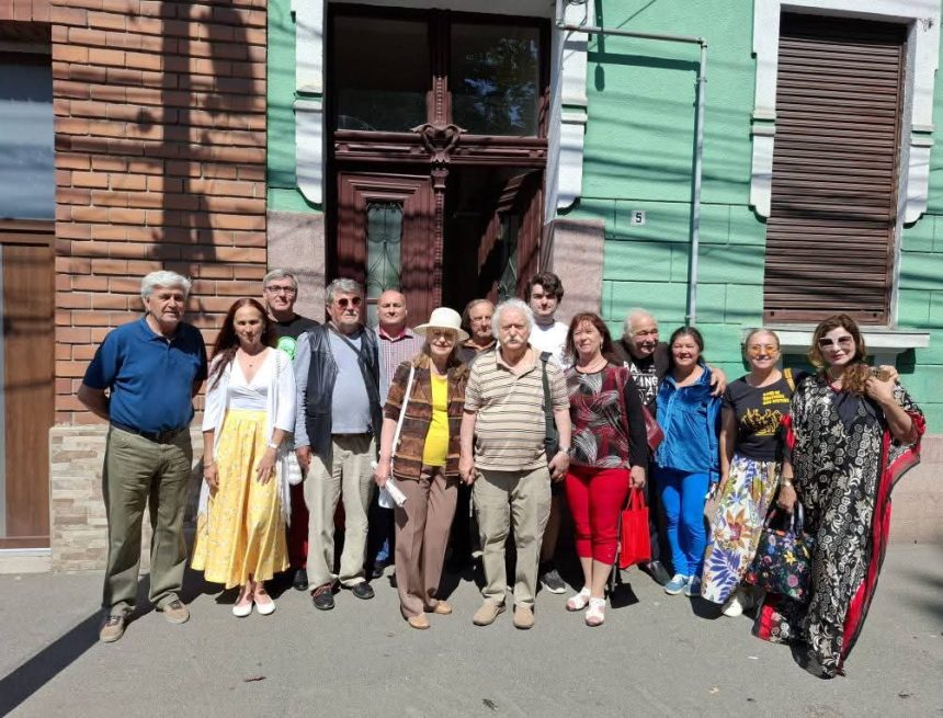 Tabăra Națională de Literatură ”Anotimpuri” de la Lugoj Tabăra Națională de Literatură ”Anotimpuri” de la Lugoj