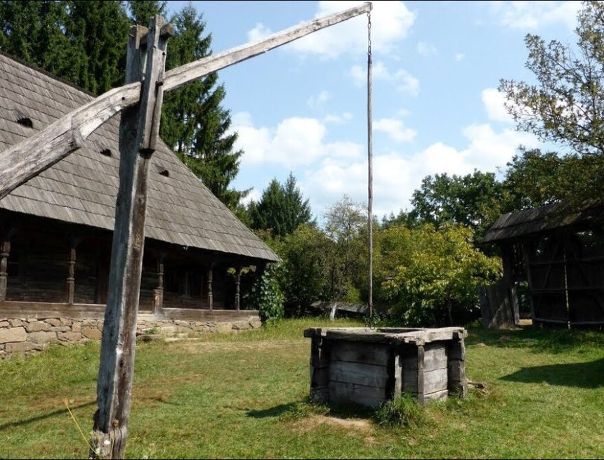 Fântâni în Maramureș Fântâni în Maramureș